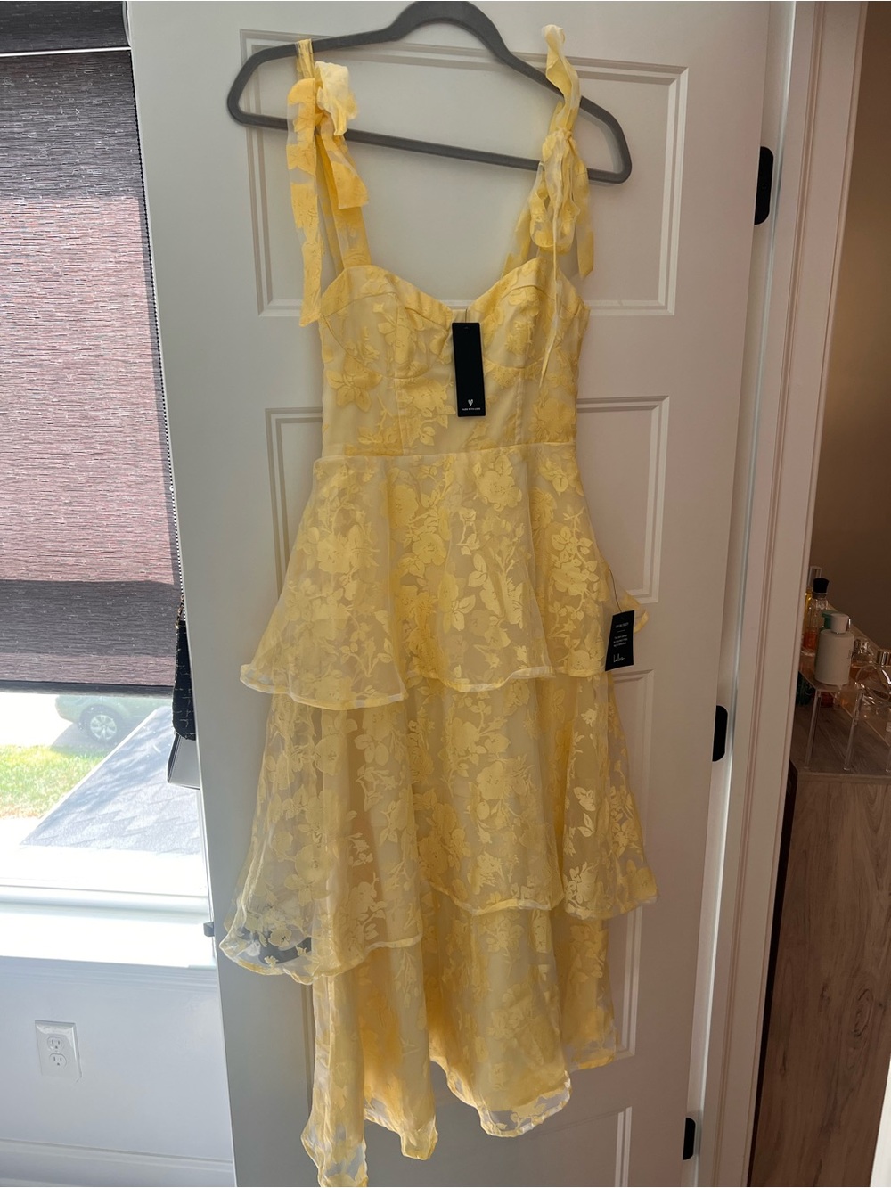 NWT Lulus Glamorous Sweetie Yellow Burnout Bustier Midi Dress S